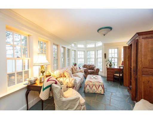 65 Arnold Rd, Wellesley, MA 02481 photo 10