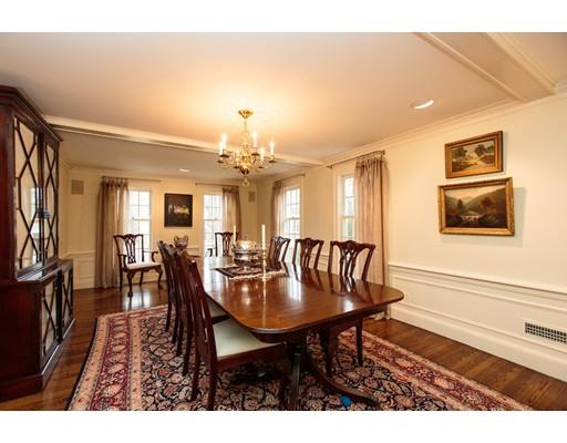 65 Arnold Rd, Wellesley, MA 02481 photo 12