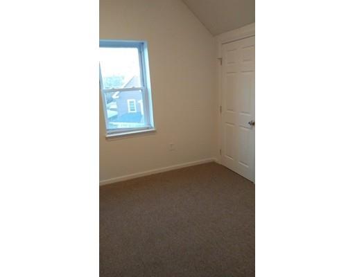 22 Lawndale St, Springfield, MA 01108 photo 12