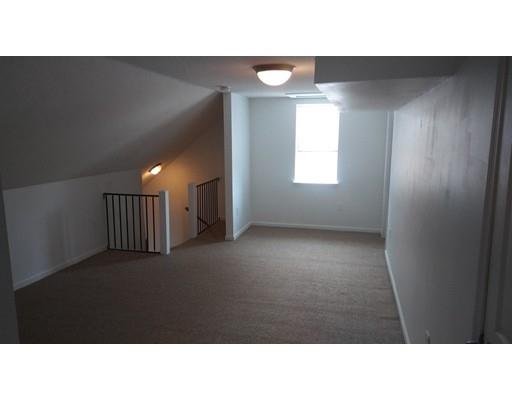 22 Lawndale St, Springfield, MA 01108 photo 14