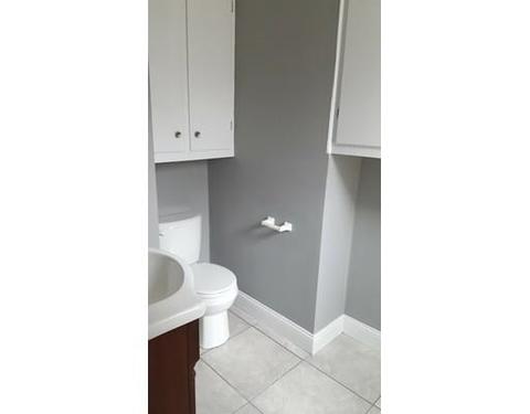 587 Dickinson St, Springfield, MA 01108 photo 5