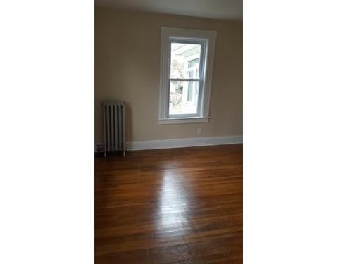 587 Dickinson St, Springfield, MA 01108 photo 11