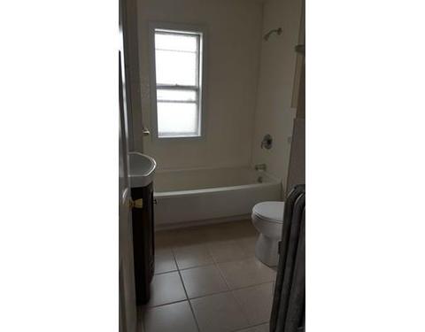 587 Dickinson St, Springfield, MA 01108 photo 13