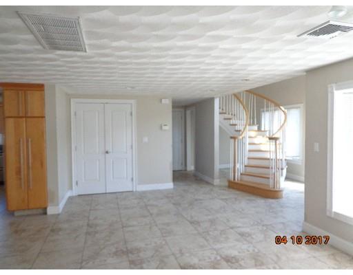42 Cabot, Danvers, MA 01923 photo 4