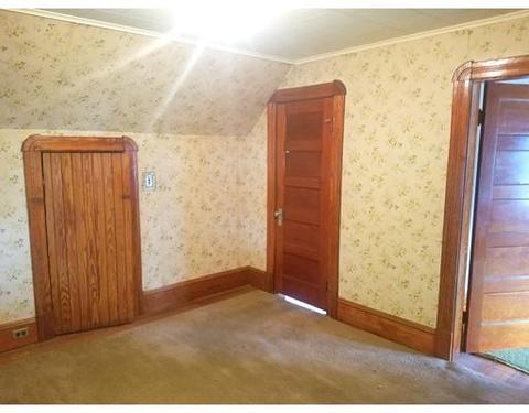 47 Langdon St, Springfield, MA 01104 photo 9