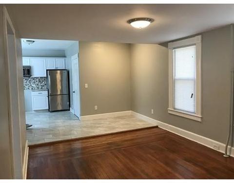 58 Jasper St, Springfield, MA 01109 photo 4