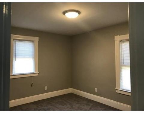 58 Jasper St, Springfield, MA 01109 photo 8