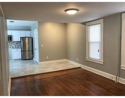 58 Jasper St, Springfield, MA 01109 photo 3