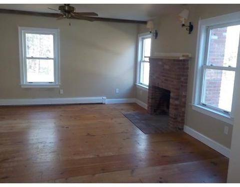 27 Pudding St, Uxbridge, MA 01569 photo 11
