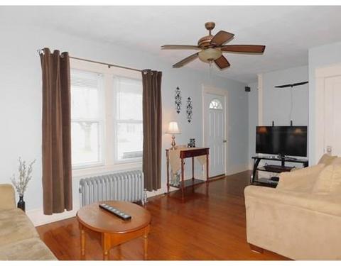202 Edendale St, Springfield, MA 01104 photo 9