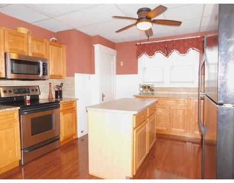202 Edendale St, Springfield, MA 01104 photo 4