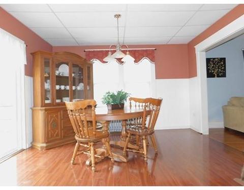 202 Edendale St, Springfield, MA 01104 photo 8