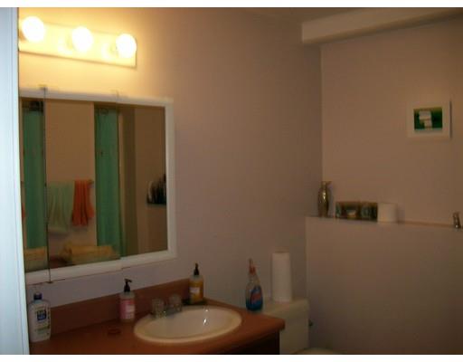 6 Angelo St, Worcester, MA 01604 photo 5
