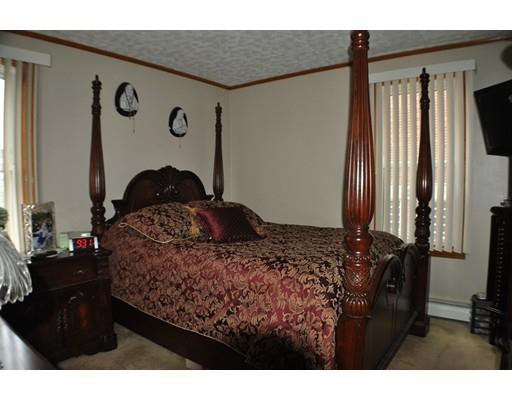 21 Oregon St, Fall River, MA 02720 photo 9