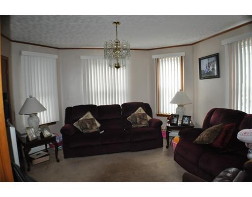 21 Oregon St, Fall River, MA 02720 photo 6