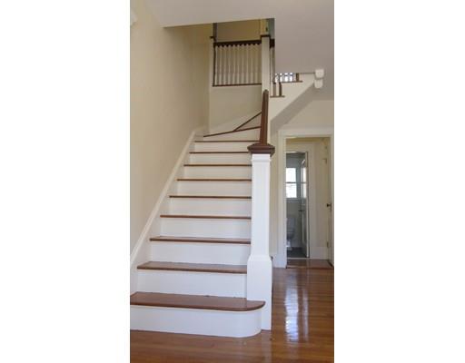 35 Willow Ave, Winthrop, MA 02152 photo 4