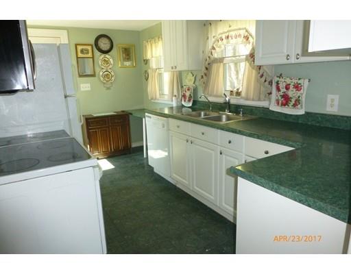 16 Stark Rd, Worcester, MA 01602 photo 5