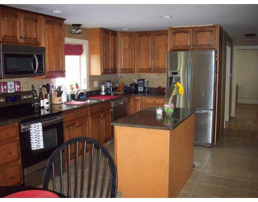 380 W Sutton Rd, Sutton, MA 01590 photo 4