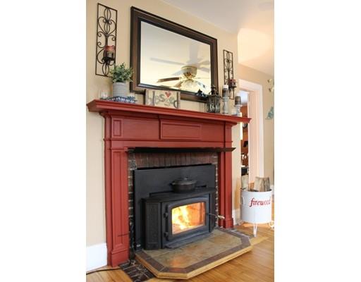 24 Maple St, Southbridge, MA 01550 photo 3