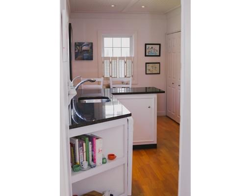 24 Bertram St, Beverly, MA 01915 photo 5
