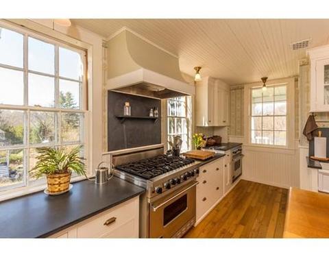 634 Main St, Lancaster, MA 01523 photo 3