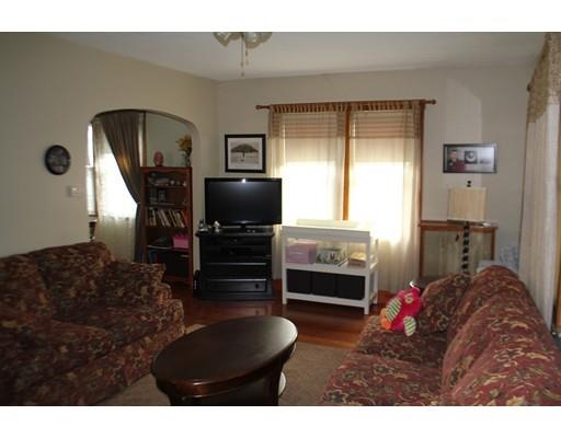 71 Silver St, West Springfield, MA 01089 photo 3