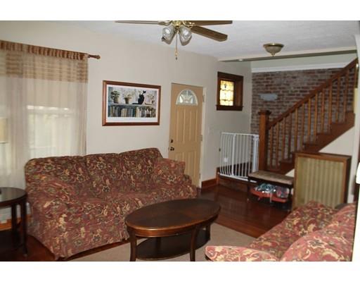 71 Silver St, West Springfield, MA 01089 photo 2