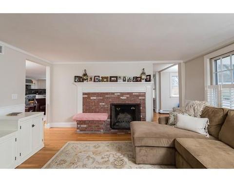 17 Middle St, Hingham, MA 02043 photo 11
