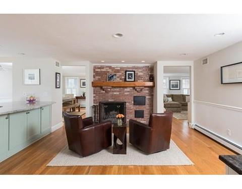17 Middle St, Hingham, MA 02043 photo 8