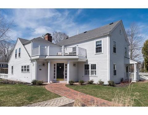 17 Middle St, Hingham, MA 02043 photo 1