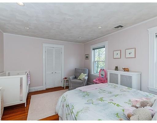 481 Chestnut St, Needham, MA 02492 photo 16