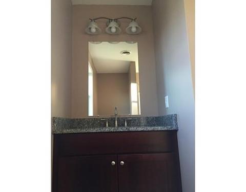 21 Thomas St, Chicopee, MA 01013 photo 5