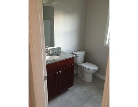 21 Thomas St, Chicopee, MA 01013 photo 6