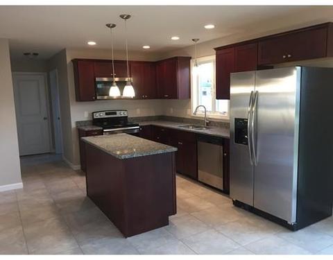 21 Thomas St, Chicopee, MA 01013 photo 4