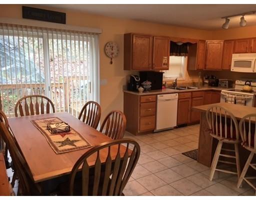 438 Lake Ave, Worcester, MA 01604 photo 9