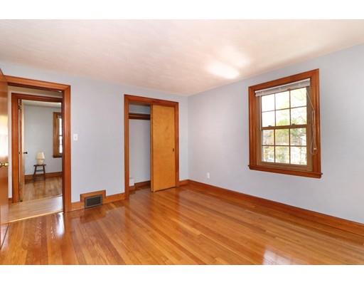 32 Arlington Rd, Dedham, MA 02026 photo 9