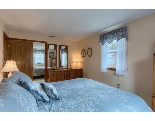 6 Rayner Cir, Stoneham, MA 02180 photo 16