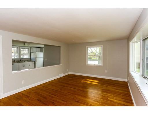 14 Merrill St, Danvers, MA 01923 photo 6