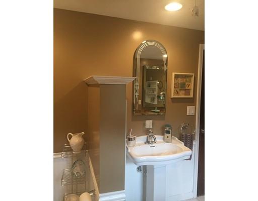 210 Common Ln, Beverly, MA 01915 photo 17