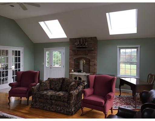 91 Mendon St, Upton, MA 01568 photo 5