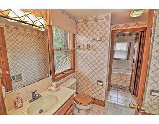 81 Curve St, Needham, MA 02492 photo 17