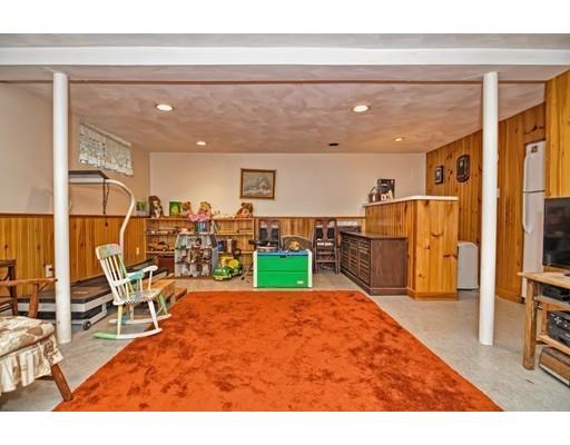 81 Curve St, Needham, MA 02492 photo 28