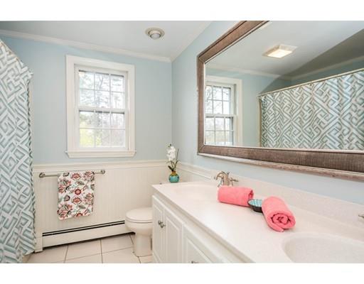 111 Red Gate Ln, Reading, MA 01867 photo 15