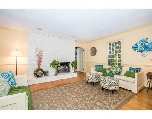 111 Red Gate Ln, Reading, MA 01867 photo 12