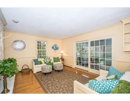 111 Red Gate Ln, Reading, MA 01867 photo 11
