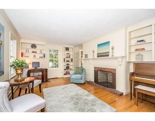 111 Red Gate Ln, Reading, MA 01867 photo 3