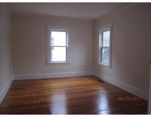 4 Neponset Pl, Canton, MA 02021 photo 8