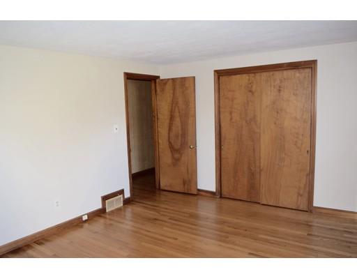41 Cooper St, West Springfield, MA 01089 photo 11