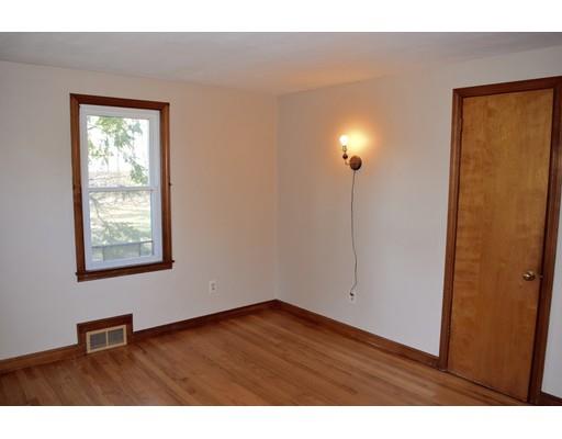41 Cooper St, West Springfield, MA 01089 photo 13