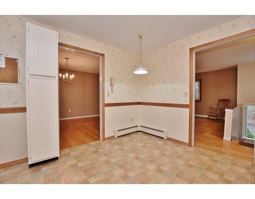 5 Trail Cir, Springfield, MA 01118 photo 5